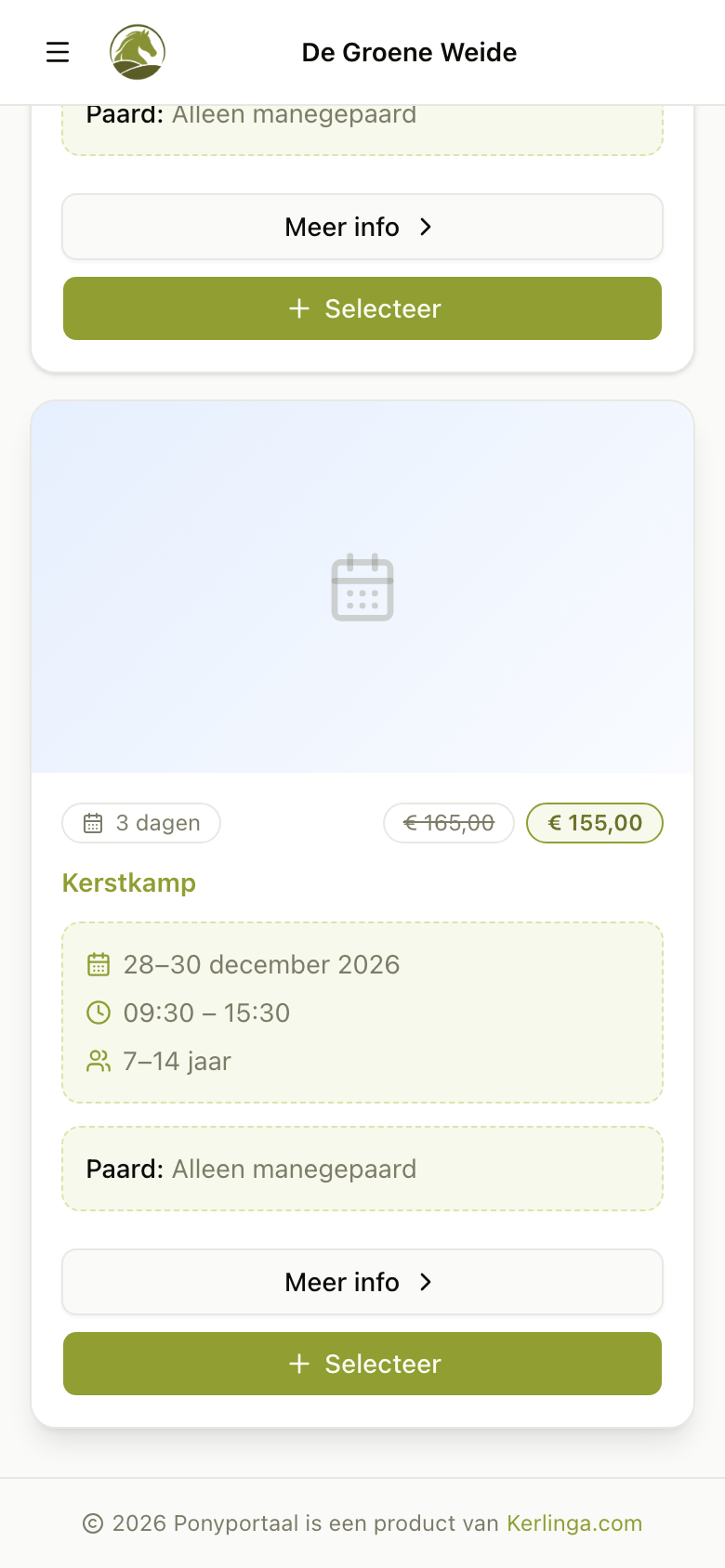 Kamp in het klantenportaal op een gsm: het Kerstkamp met zijn datums, zijn uren, de leeftijdsgrens van zeven tot veertien jaar, de ledenprijs naast de doorstreepte gewone prijs en een knop om het te selecteren.